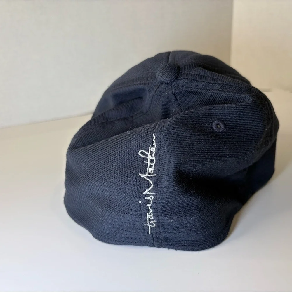 Travis Mathew B-BAHAMAS FITTED HAT Navy